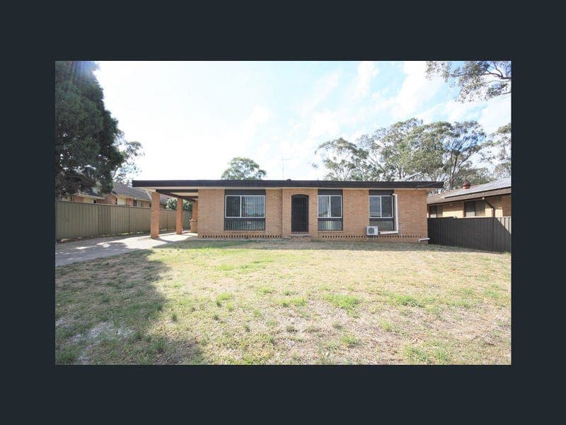 Renovated 4 Bedroom Home Near Station